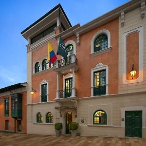 Отель De La Opera